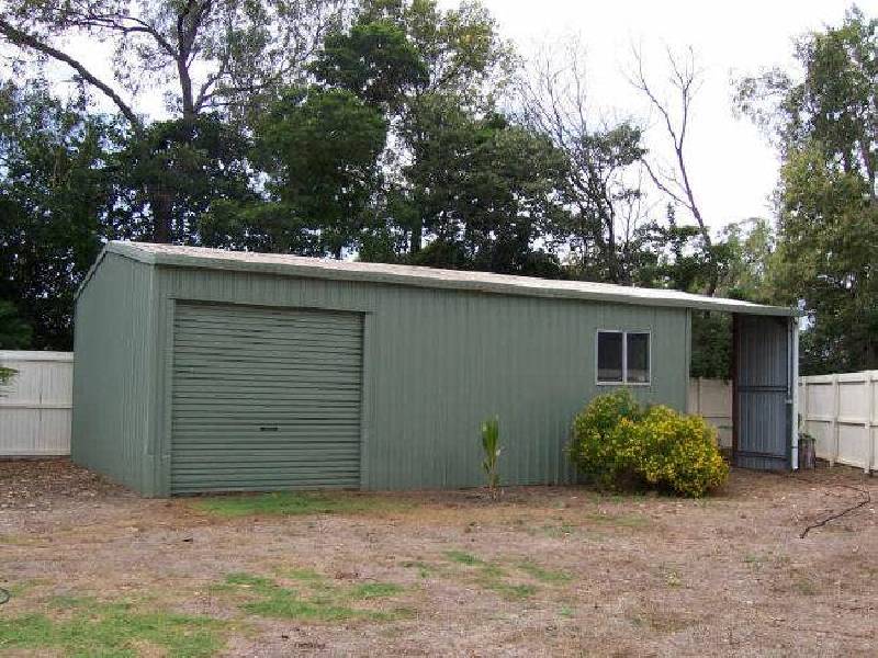 4 Riverside Parade, Trinity Park QLD 4879