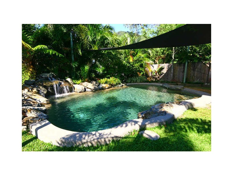 4 Tapini Close, Trinity Beach QLD 4879