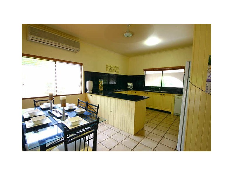 65 Terebra Street, Palm Cove QLD 4879