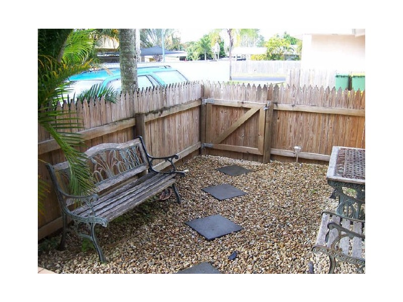 23 Frangipanni Street, White Rock QLD 4868