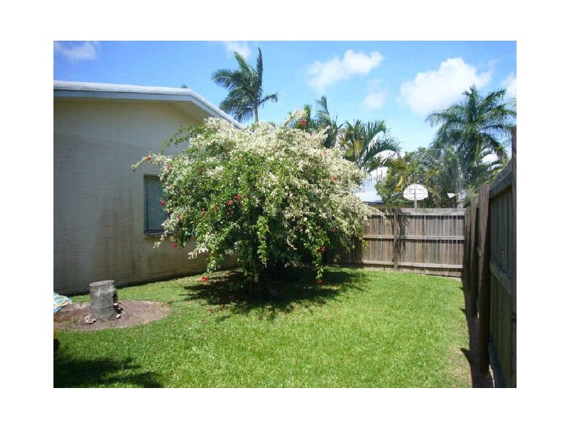 23 Frangipanni Street, White Rock QLD 4868