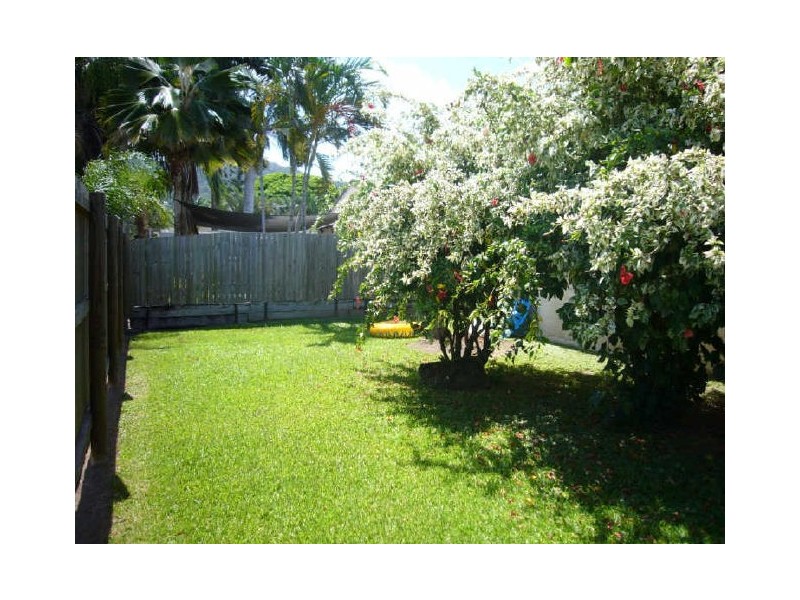 23 Frangipanni Street, White Rock QLD 4868