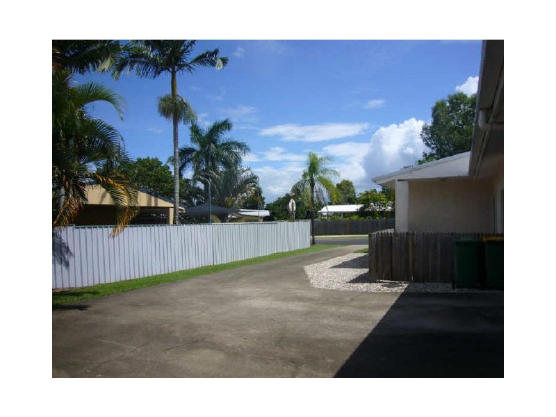 23 Frangipanni Street, White Rock QLD 4868