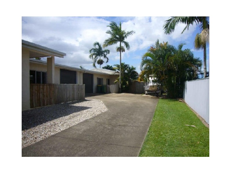 23 Frangipanni Street, White Rock QLD 4868