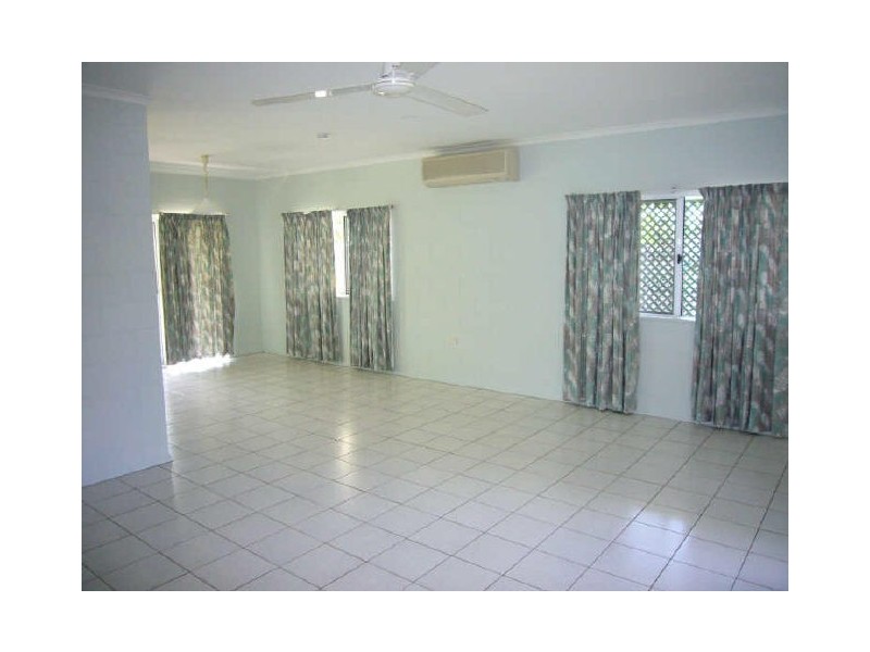 Kewarra Beach QLD 4879