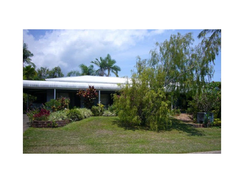 Clifton Beach QLD 4879