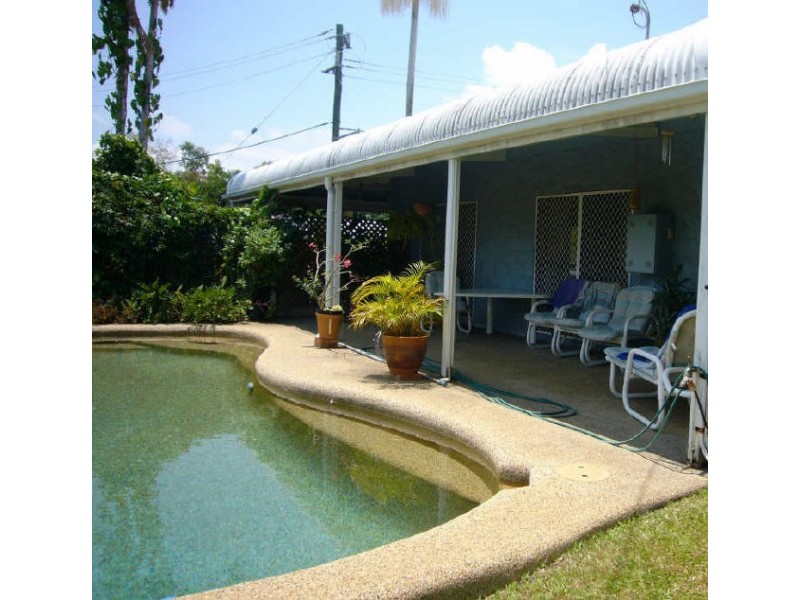 Clifton Beach QLD 4879