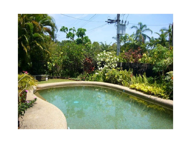 Clifton Beach QLD 4879