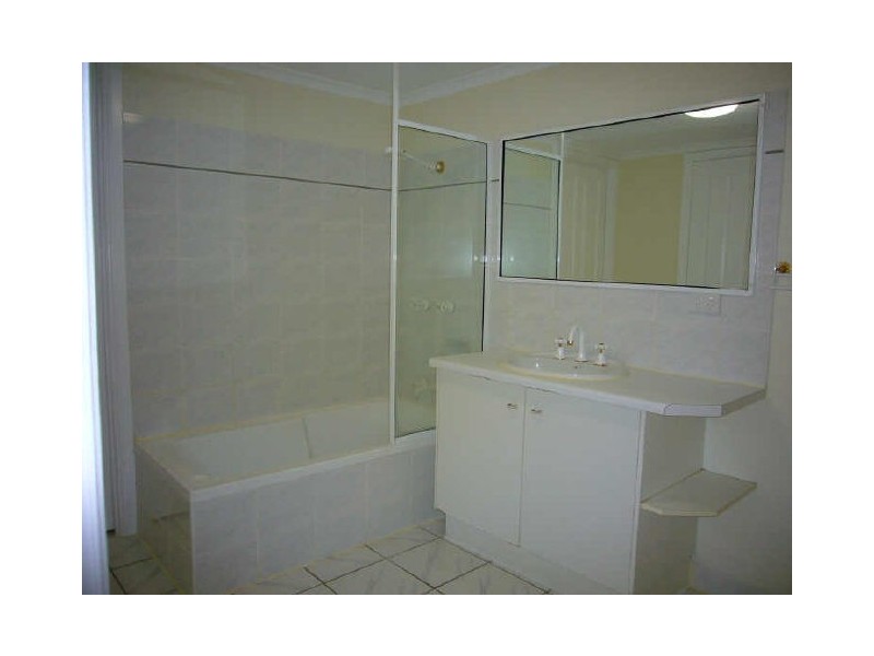 Manunda QLD 4870