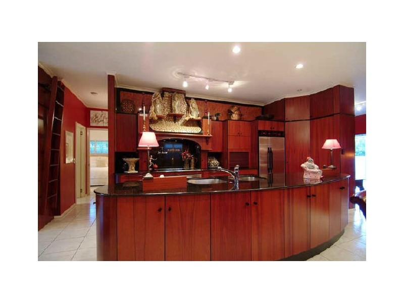 74 Cedar Road, Palm Cove QLD 4879