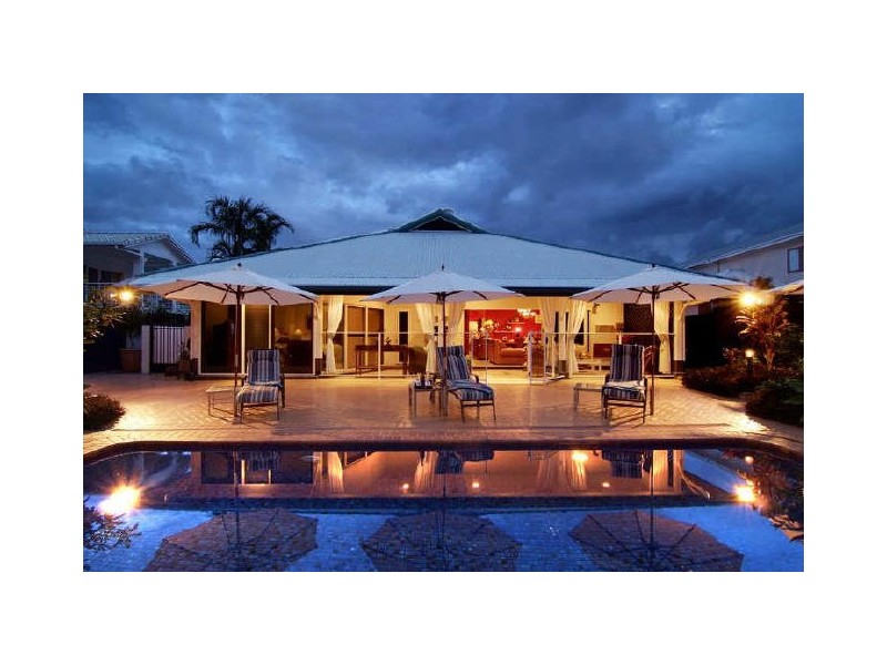 74 Cedar Road, Palm Cove QLD 4879