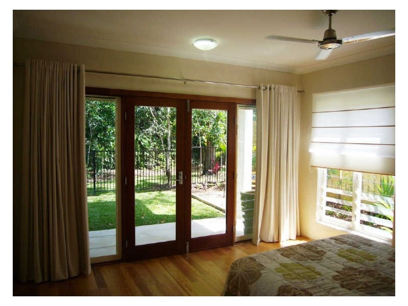 1 Muller Street, Palm Cove QLD 4879