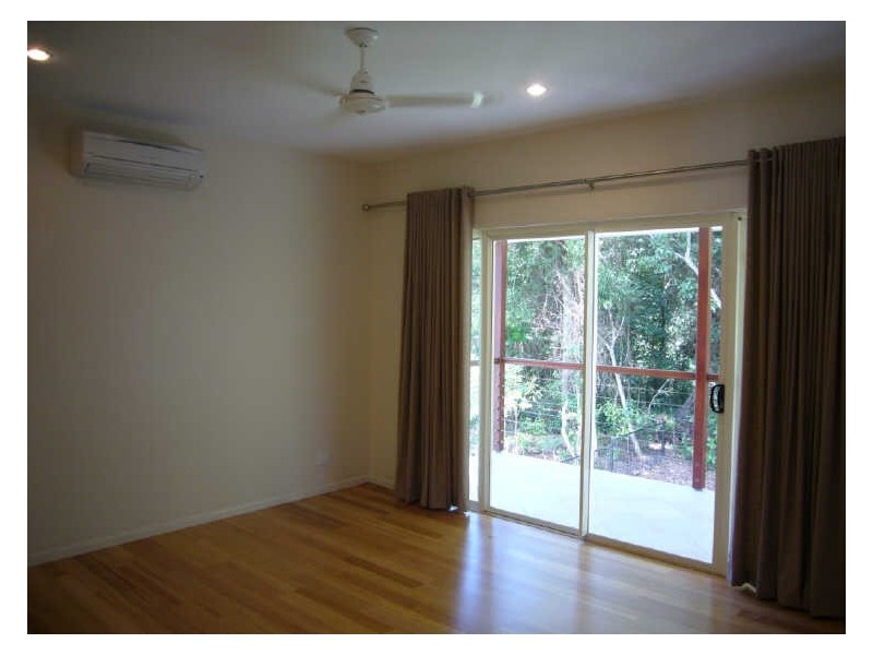 1 Muller Street, Palm Cove QLD 4879