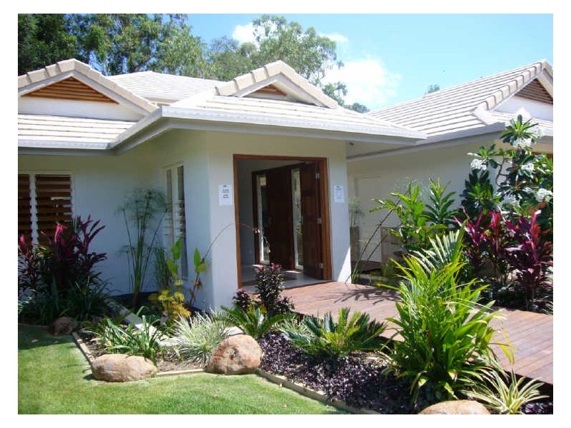 1 Muller Street, Palm Cove QLD 4879