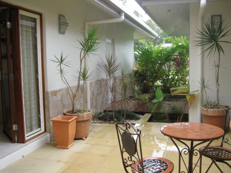 1 Muller Street, Palm Cove QLD 4879
