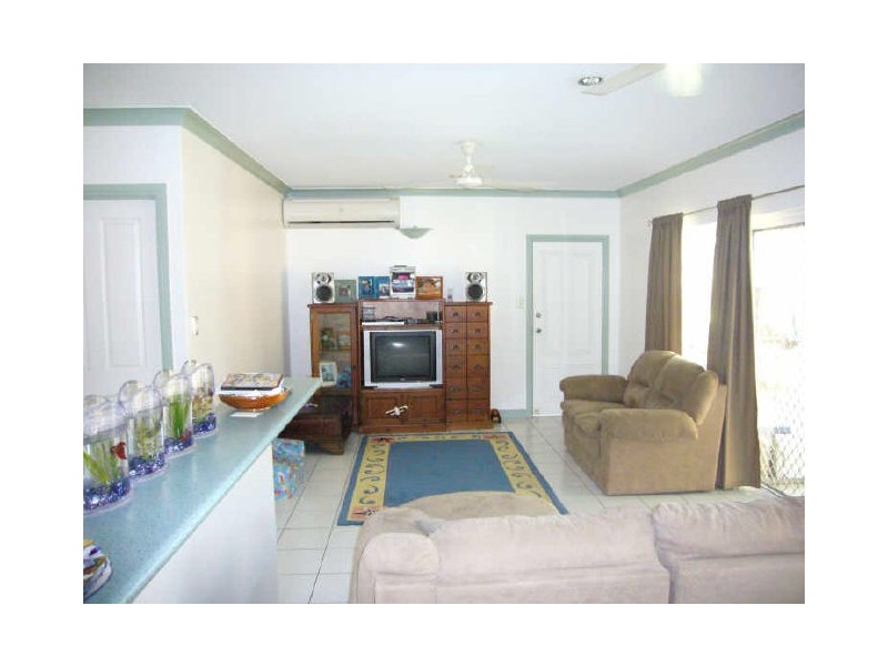1 Feathertop Close, Smithfield QLD 4878