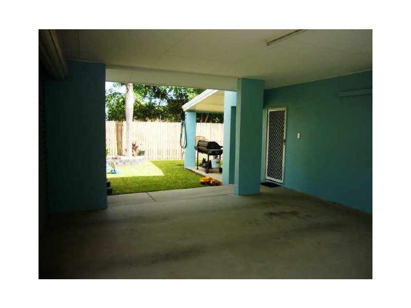 1 Feathertop Close, Smithfield QLD 4878