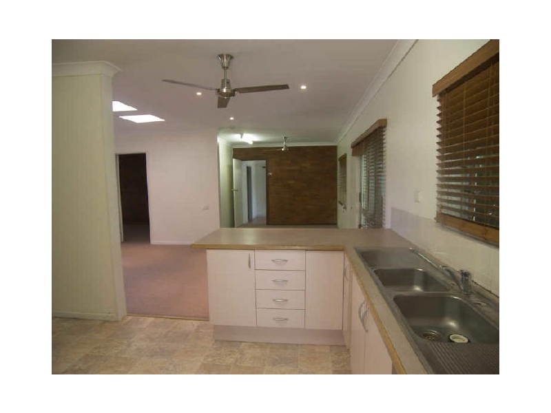 13 Stanton Road, Smithfield QLD 4878