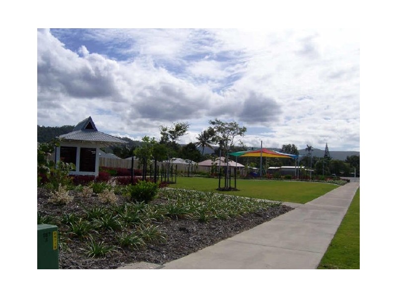 16 Seton Street, Trinity Park QLD 4879