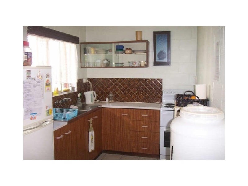 28 Creedy Street, Westcourt QLD 4870