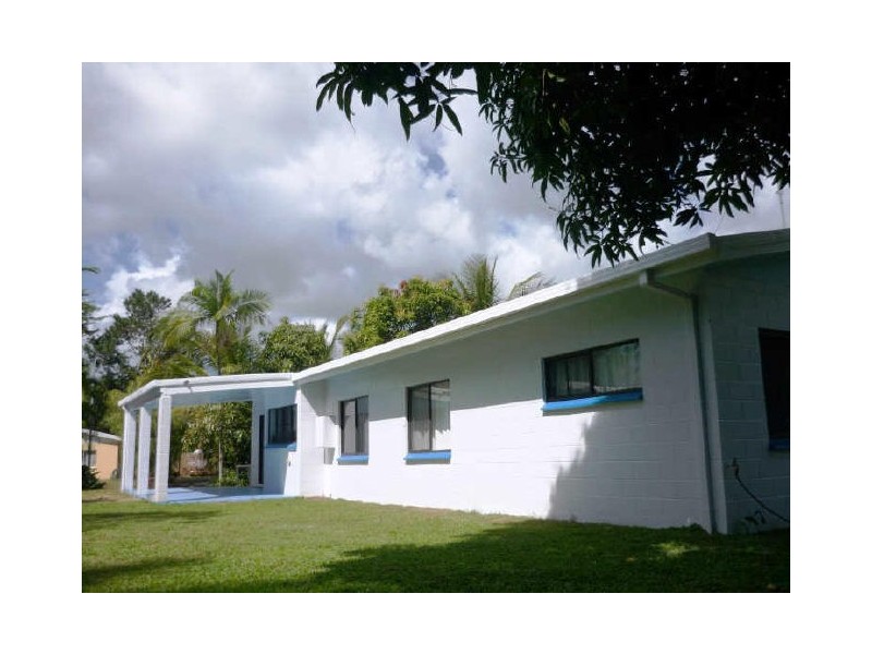 9 Melinga Close, Caravonica QLD 4878