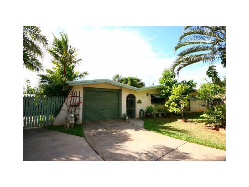 2 Cantal Close, Smithfield QLD 4878