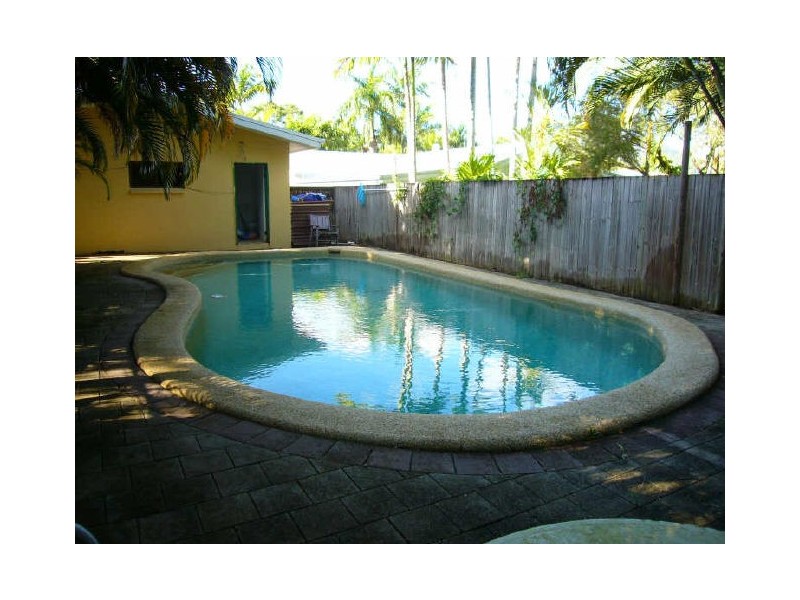 Brinsmead QLD 4870