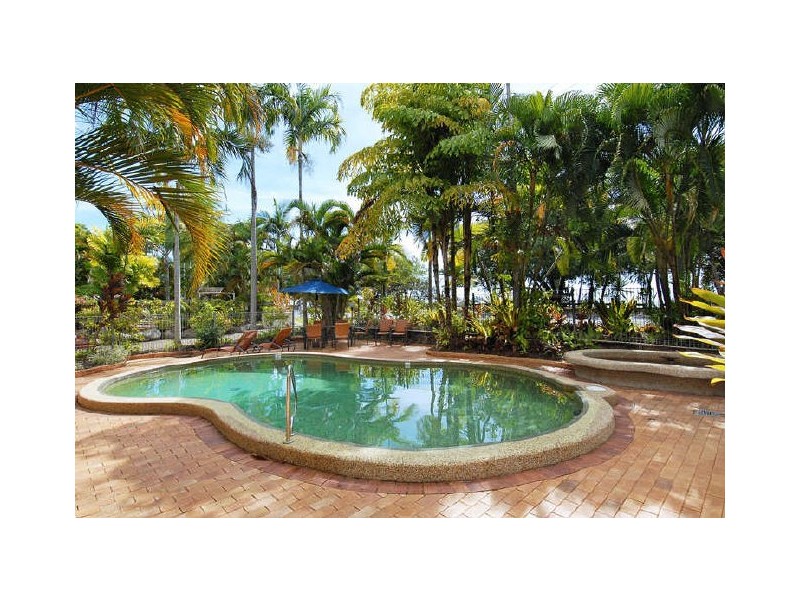 Clifton Beach QLD 4879