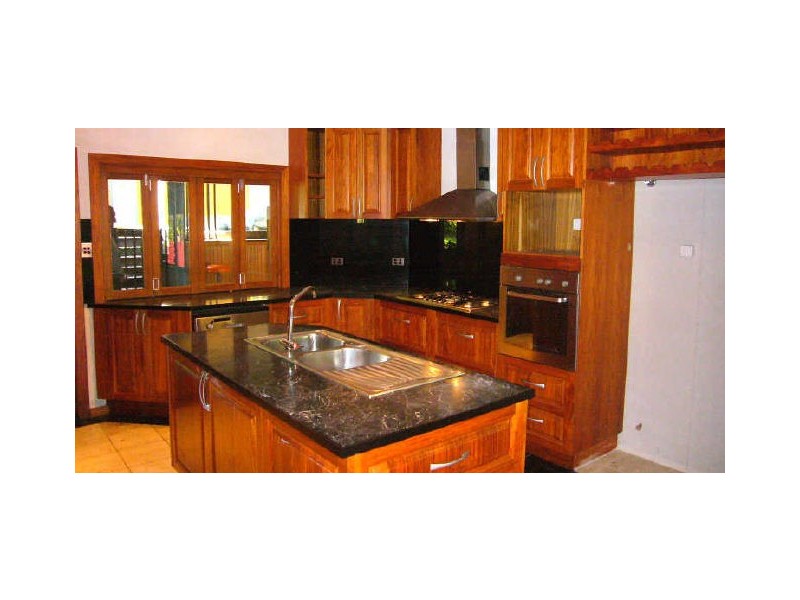 11 Talasea Street, Trinity Beach QLD 4879