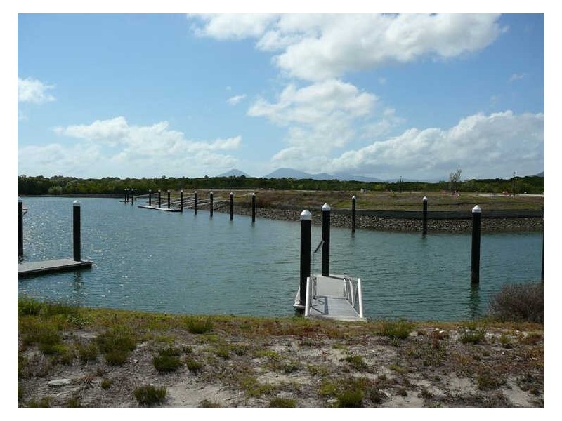 33 Harbour Drive, Trinity Park QLD 4879