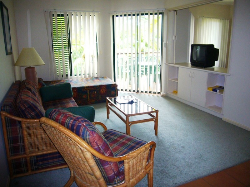 220/294 Sheridan Street, Cairns QLD 4870