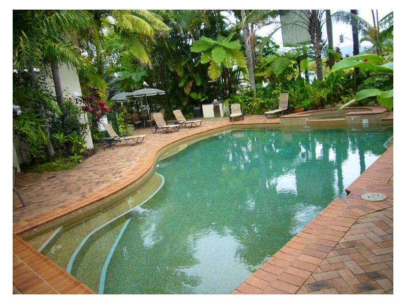 220/294 Sheridan Street, Cairns QLD 4870