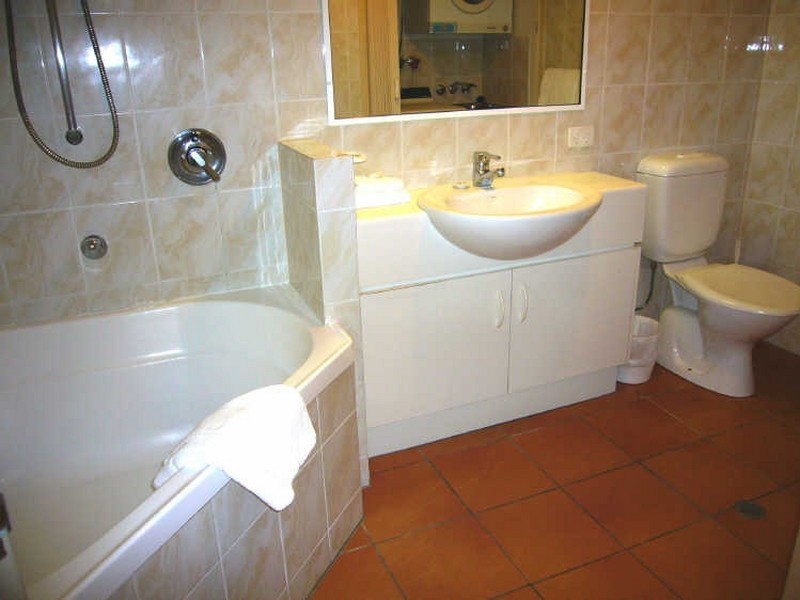 220/294 Sheridan Street, Cairns QLD 4870