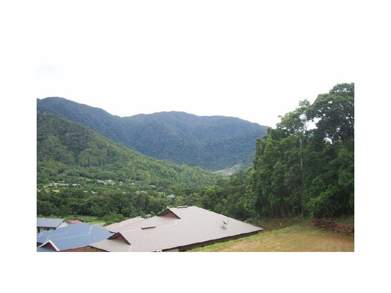 33 Lum Jim Street, Redlynch QLD 4870