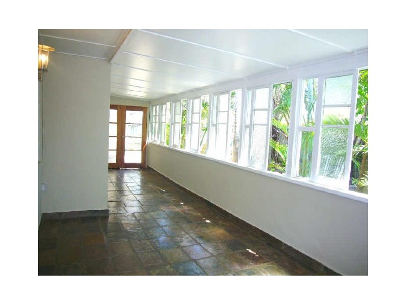 16 Jacaranda Street, Holloways Beach QLD 4878