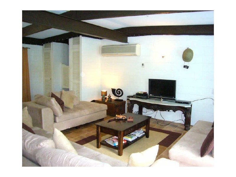 Holloways Beach QLD 4878