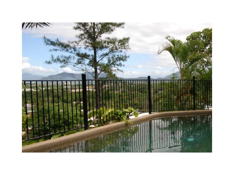 6 Darkin Close, Smithfield QLD 4878