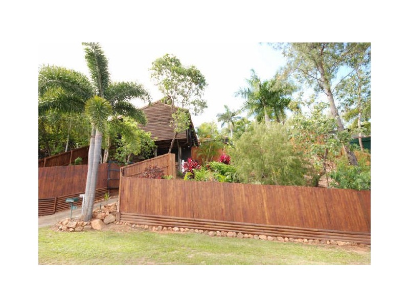 6 Darkin Close, Smithfield QLD 4878