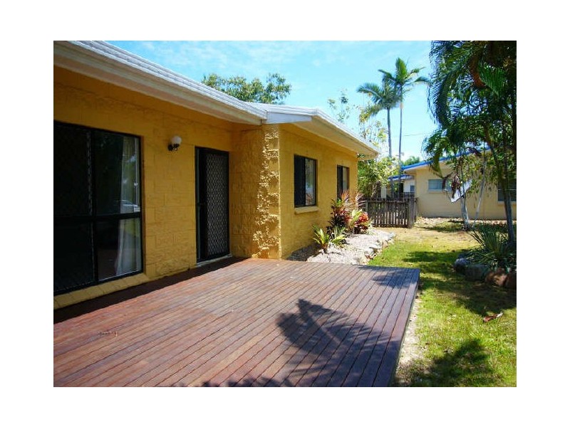 Kewarra Beach QLD 4879