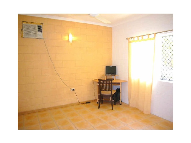 Kewarra Beach QLD 4879