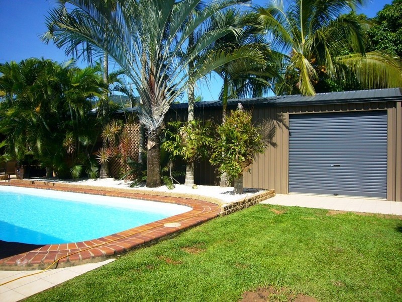 Trinity Beach QLD 4879