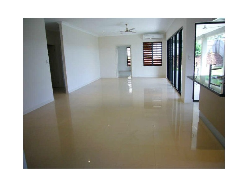 Kewarra Beach QLD 4879