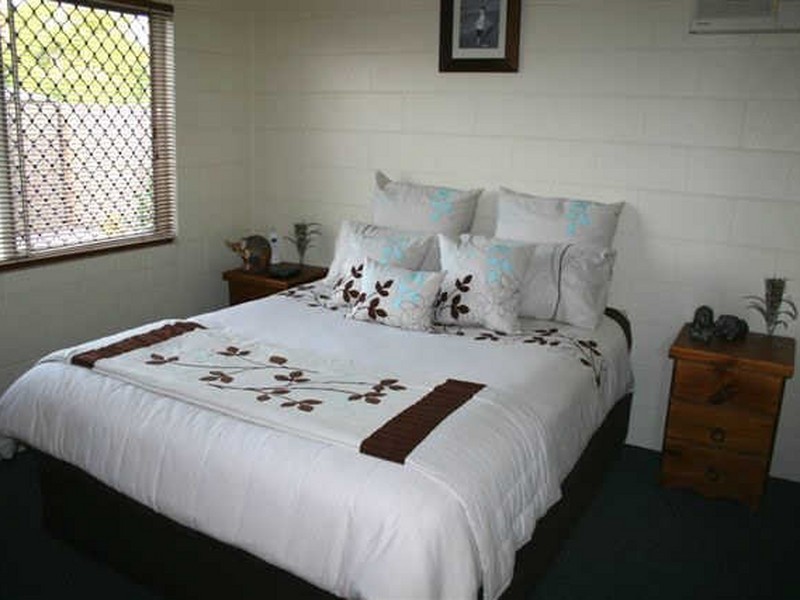 Caravonica QLD 4878