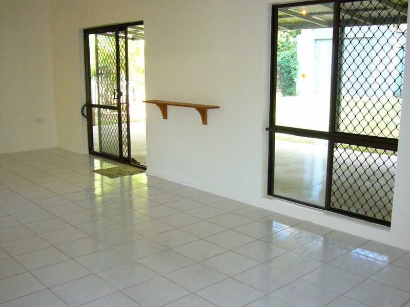 Brinsmead QLD 4870