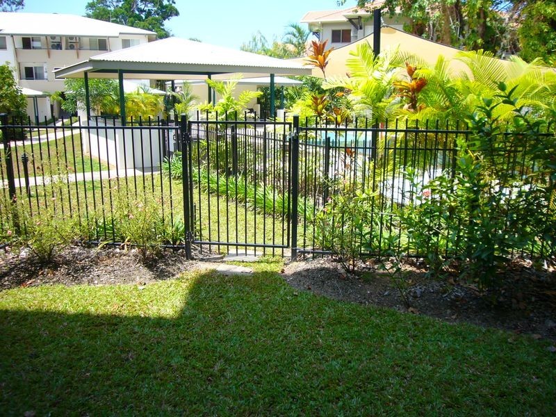 Clifton Beach QLD 4879