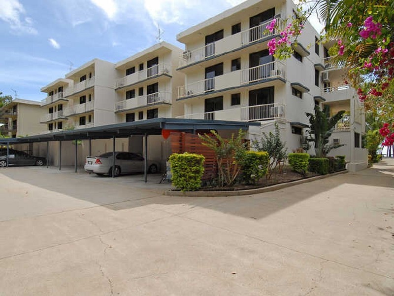 Clifton Beach QLD 4879