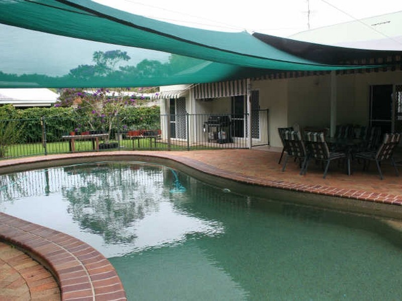 Brinsmead QLD 4870