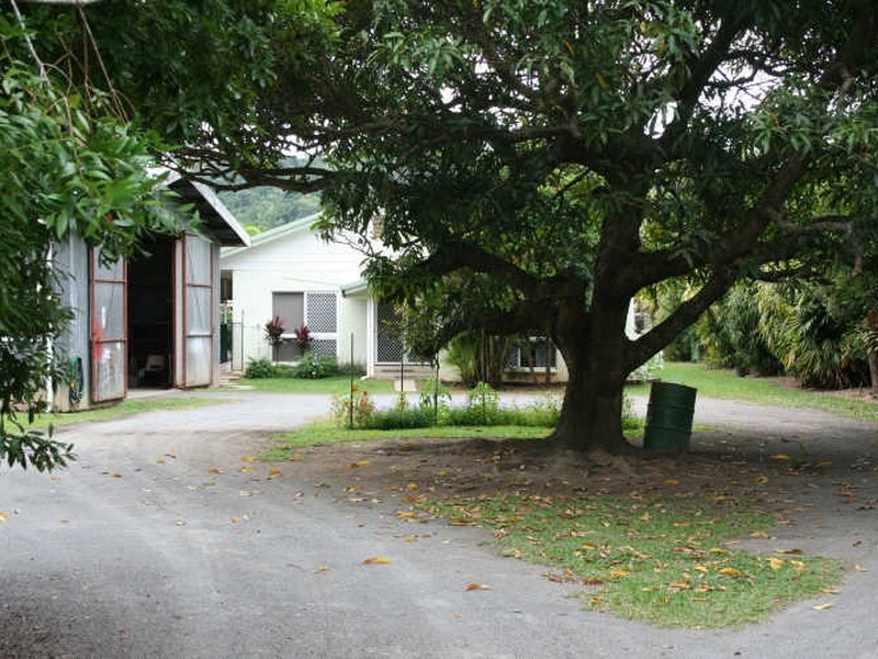 Brinsmead QLD 4870