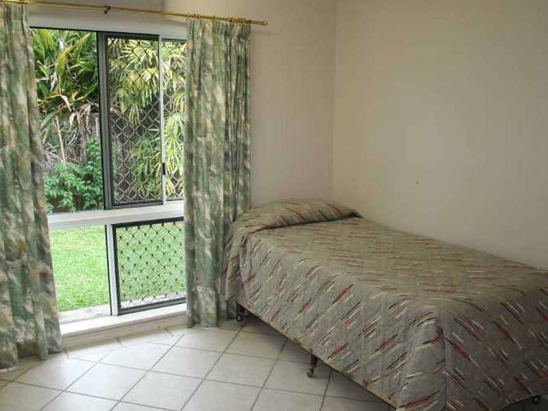 Brinsmead QLD 4870