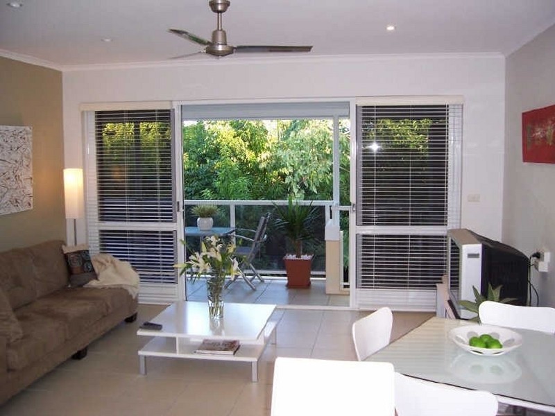 Palm Cove QLD 4879